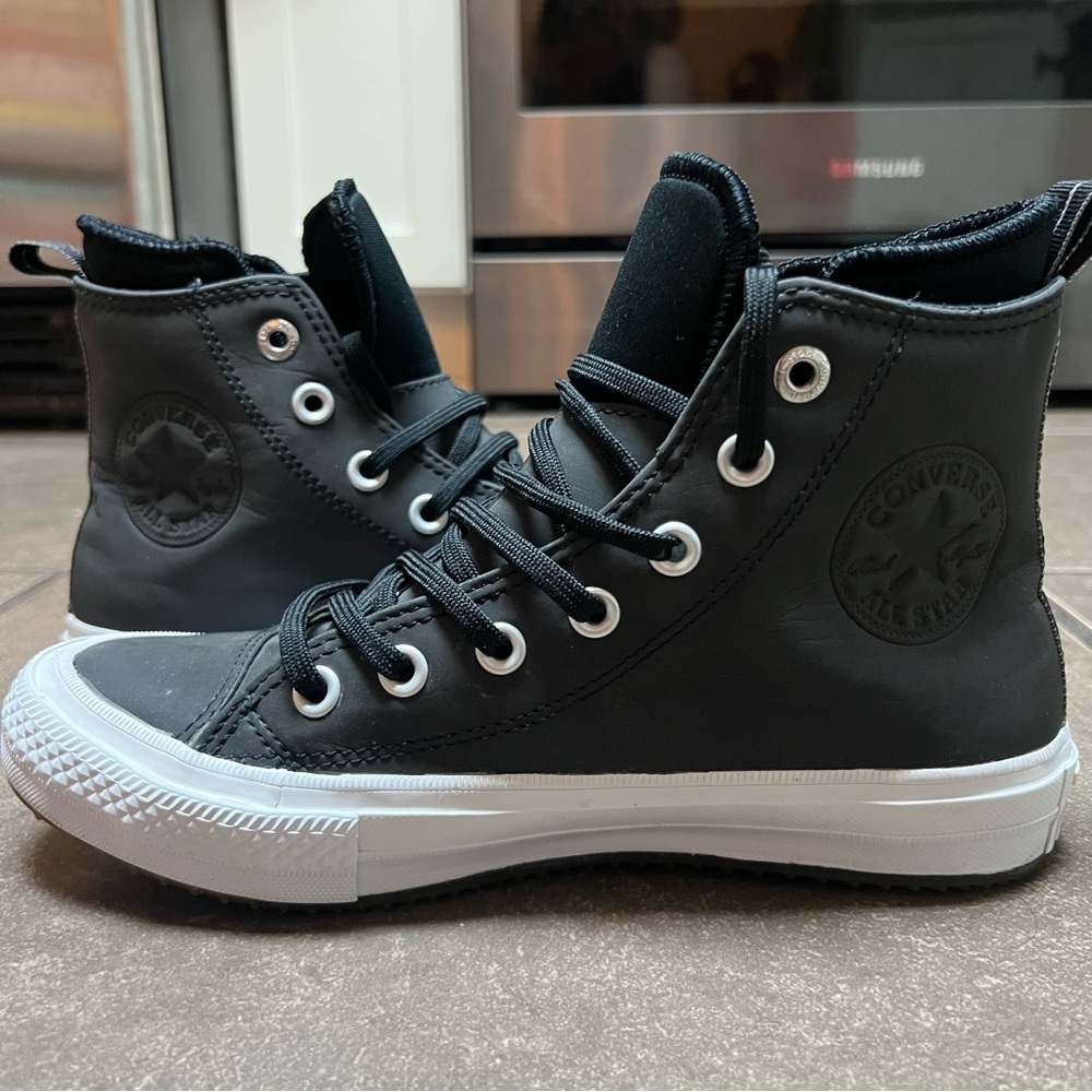 Converse Chuck Taylor All Star II Counter Climate Waterproof Boots W 7.5 M 5.5